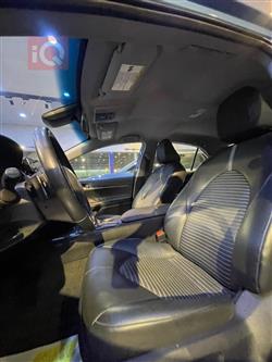 تۆیۆتا کامری